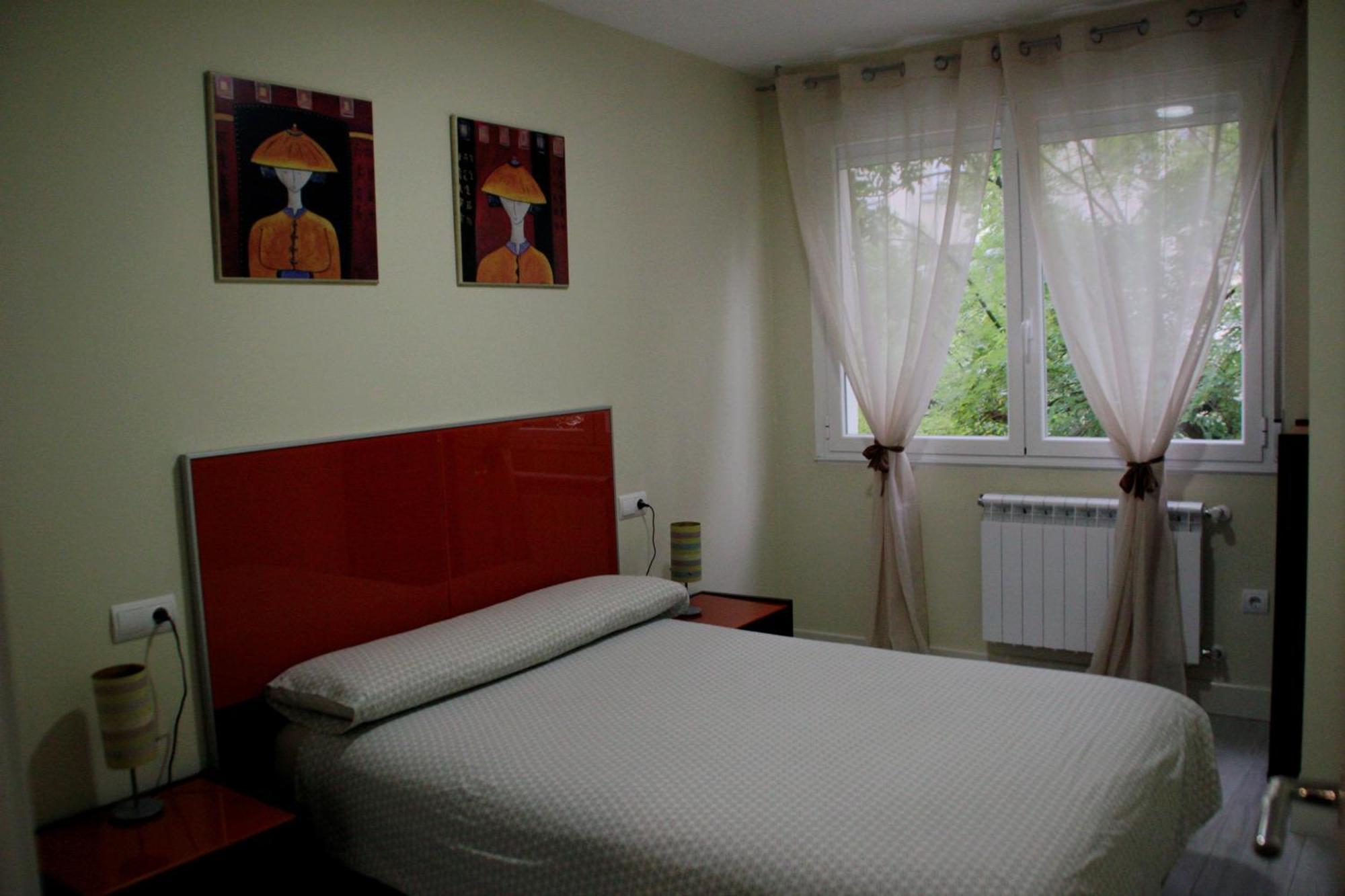 La Casa De Las Flores Понферада Екстериор снимка